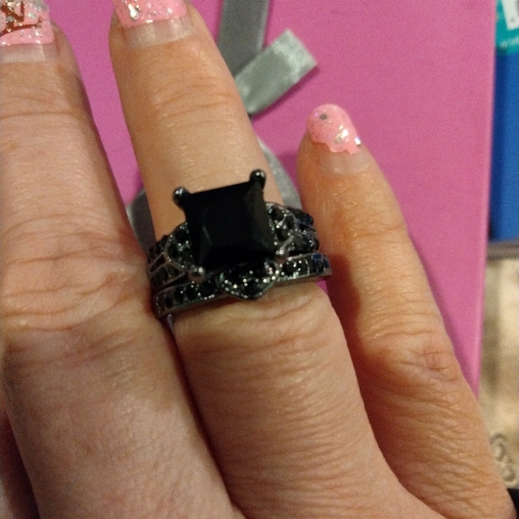 2C.T.W Princess Cut Black Diamond Bridal set Ring - Picture 9 of 16